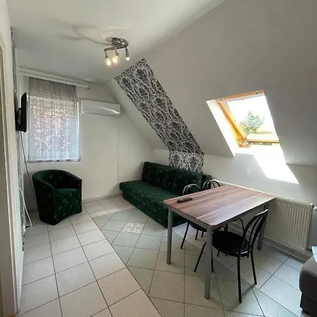 Zamor 10 Apartmant *